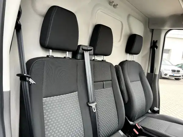 FORD TRANSIT (21/25)