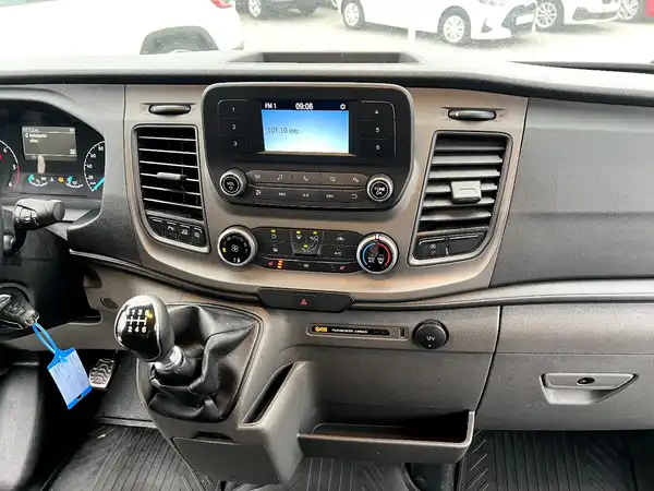 FORD TRANSIT (23/25)