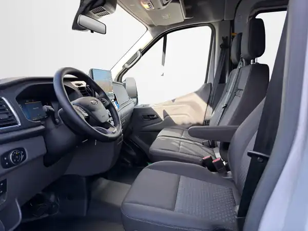 FORD TRANSIT (7/17)