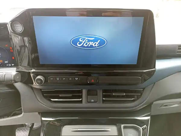FORD TRANSIT (11/22)