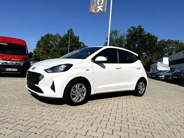 HYUNDAI I10 (1/26)