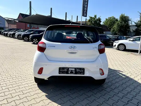 HYUNDAI I10 (2/26)