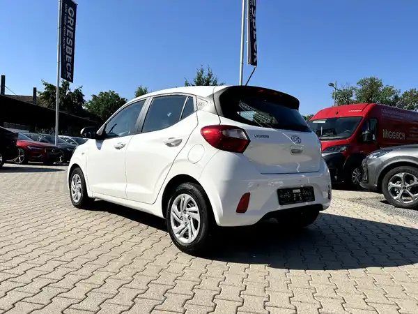 HYUNDAI I10 (3/26)