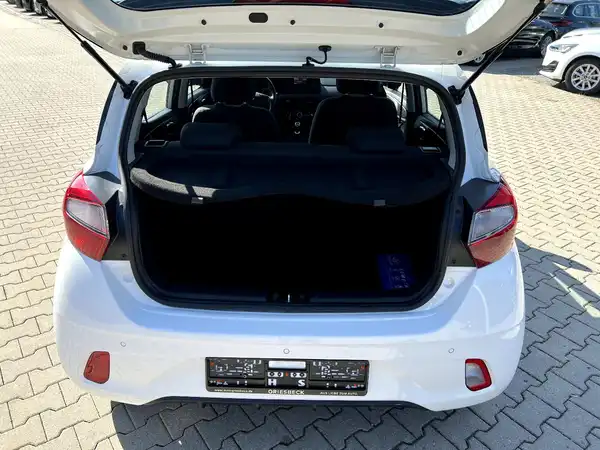 HYUNDAI I10 (7/26)