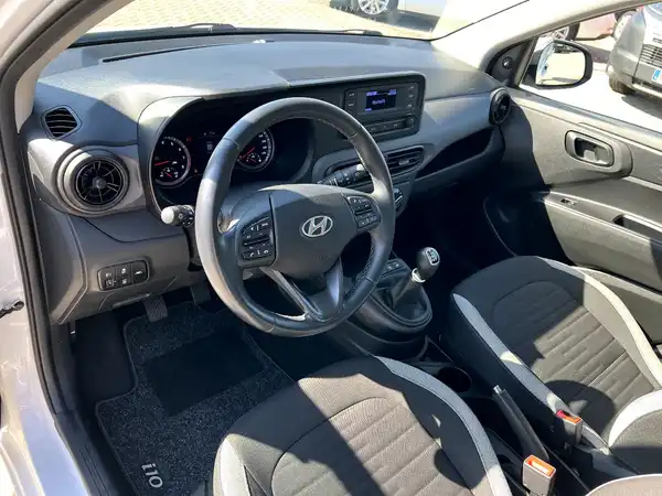 HYUNDAI I10 (9/26)