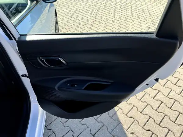 HYUNDAI I20 (14/27)