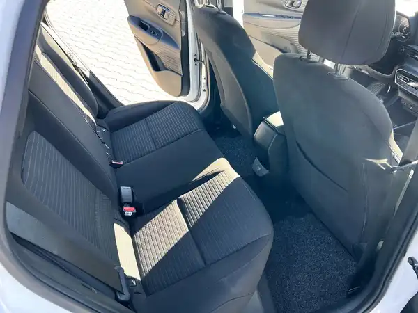 HYUNDAI I20 (15/27)