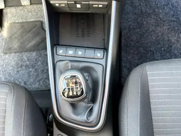 HYUNDAI I20 (23/27)