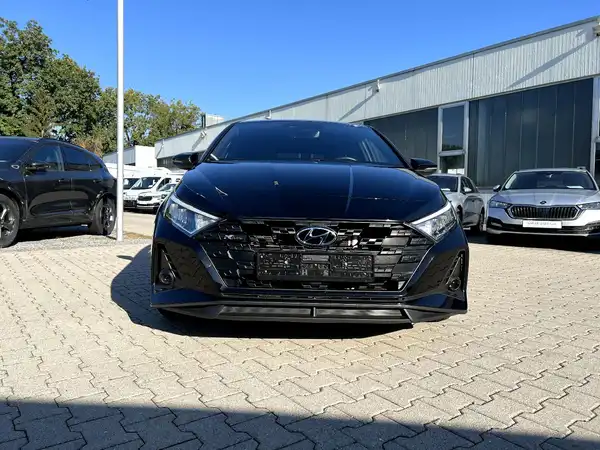 HYUNDAI I20 (6/27)