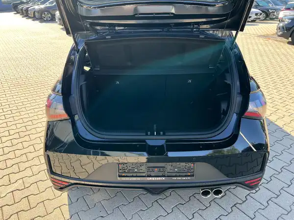 HYUNDAI I20 (7/27)