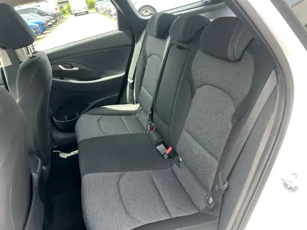 HYUNDAI I30 (13/26)
