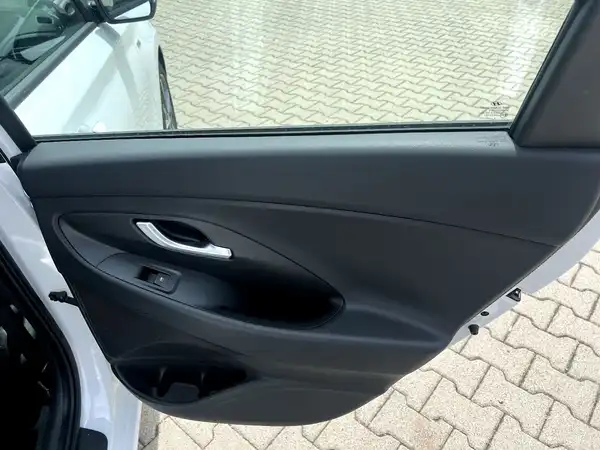 HYUNDAI I30 (14/26)
