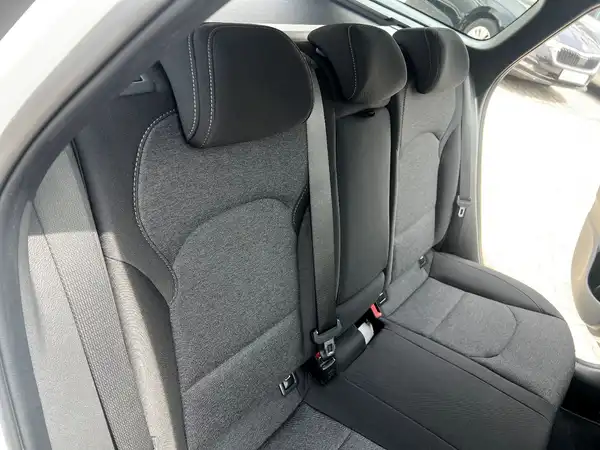 HYUNDAI I30 (16/26)