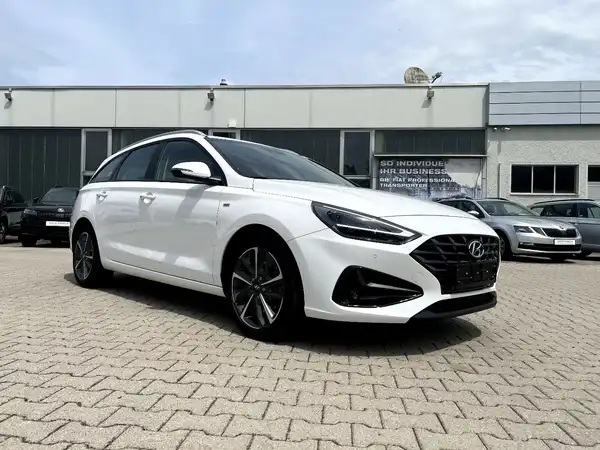 HYUNDAI I30 (5/26)