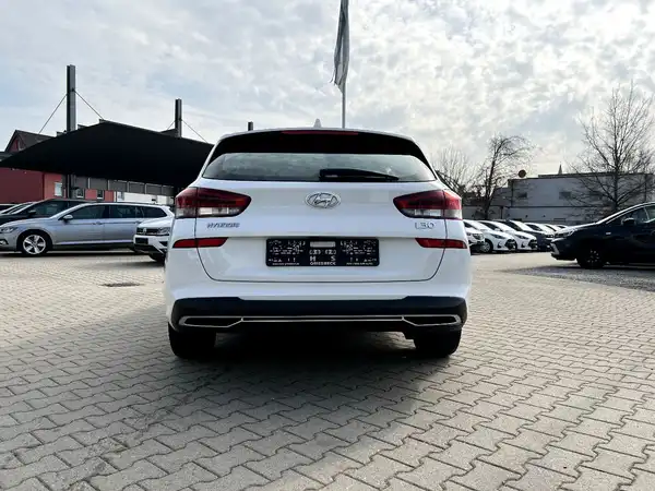 HYUNDAI I30 (3/26)