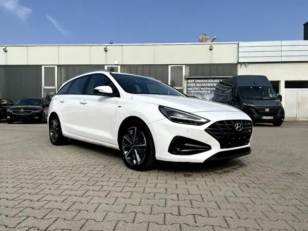 HYUNDAI I30 (5/26)