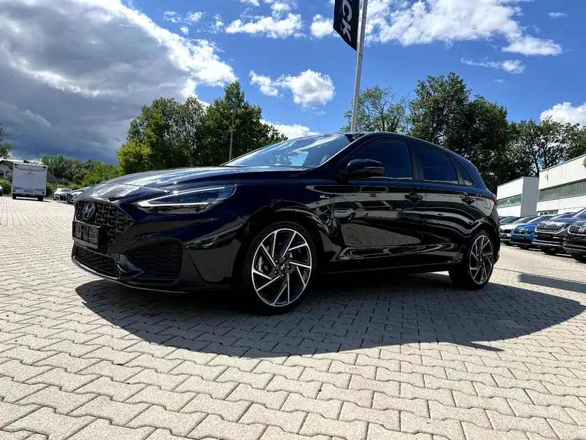 HYUNDAI I30 (1/27)