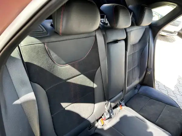 HYUNDAI I30 (16/27)