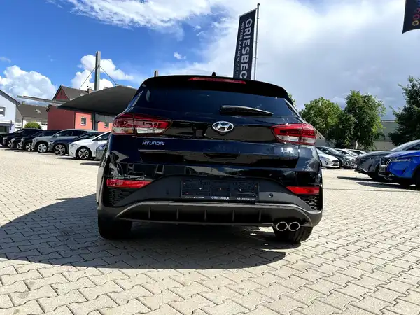 HYUNDAI I30 (3/27)