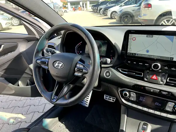 HYUNDAI I30 (26/27)