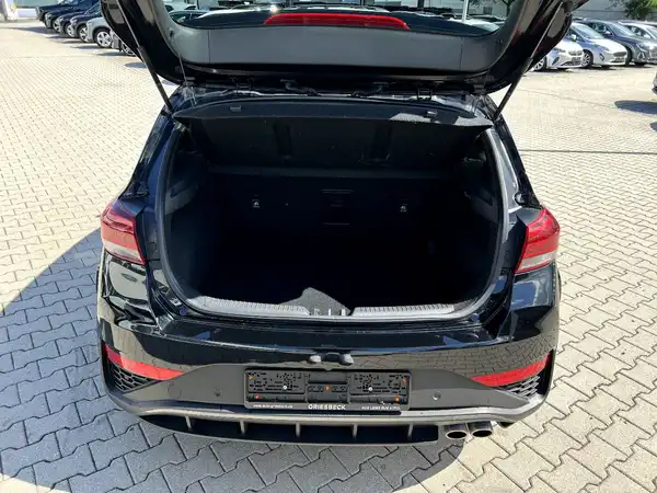 HYUNDAI I30 (7/27)