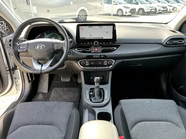 HYUNDAI I30 (17/26)
