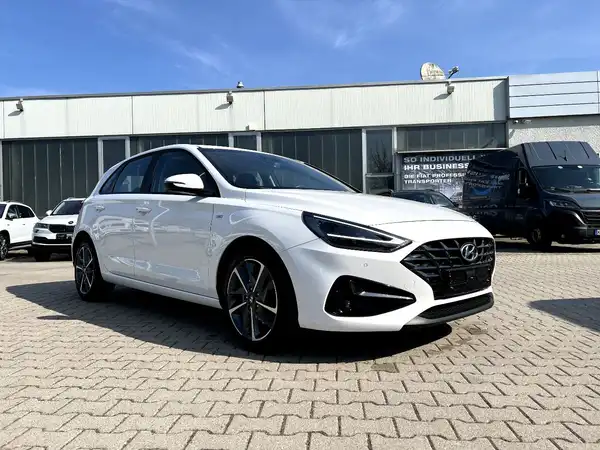 HYUNDAI I30 (5/26)