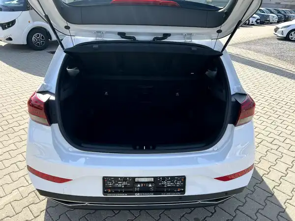HYUNDAI I30 (7/26)