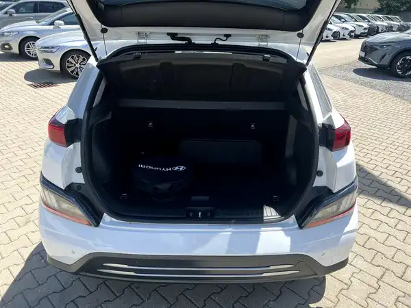 HYUNDAI KONA TREND (7/28)