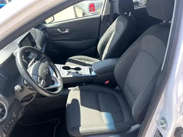 HYUNDAI KONA TREND (8/28)