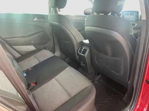 HYUNDAI TUCSON (12/17)