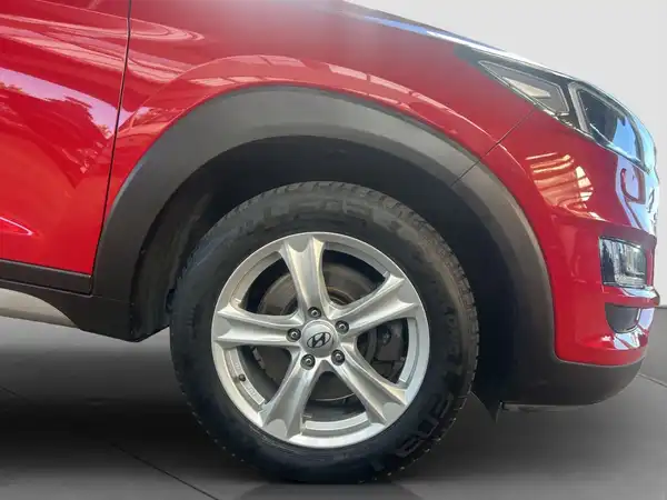 HYUNDAI TUCSON (15/17)