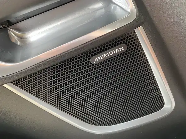 JAGUAR E-PACE (18/22)