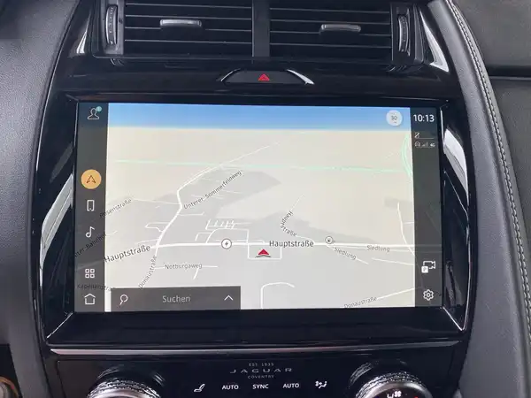 JAGUAR E-PACE (19/22)