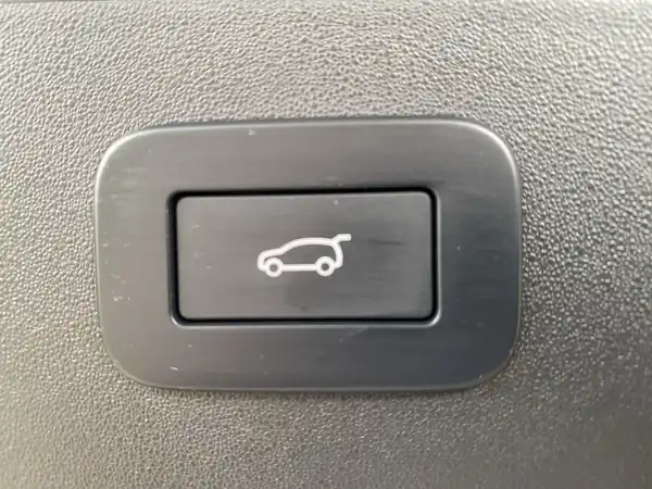 JAGUAR E-PACE (22/22)