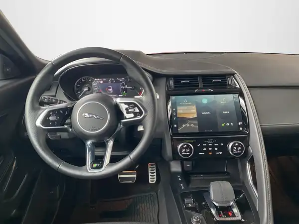 JAGUAR E-PACE (8/22)