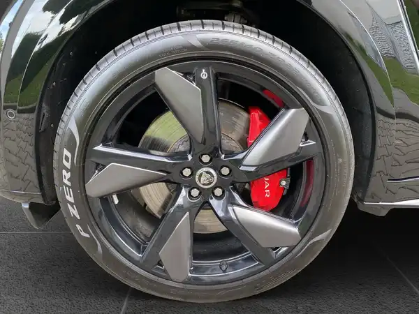 JAGUAR F-PACE (15/23)