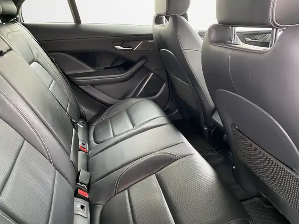 JAGUAR I-PACE (13/22)