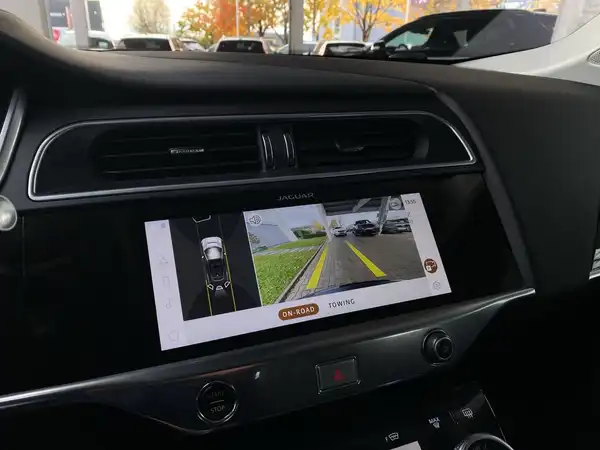 JAGUAR I-PACE (19/21)