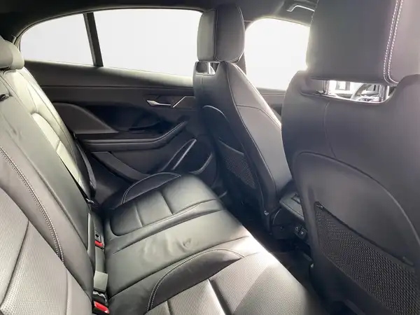 JAGUAR I-PACE (13/22)