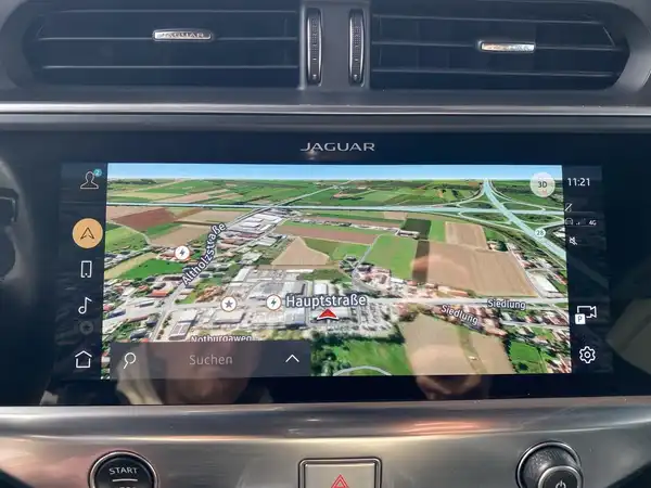 JAGUAR I-PACE (19/22)