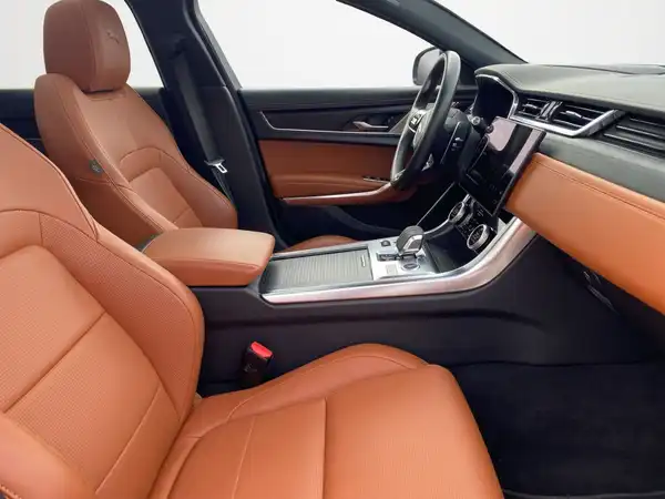 JAGUAR XF (12/23)