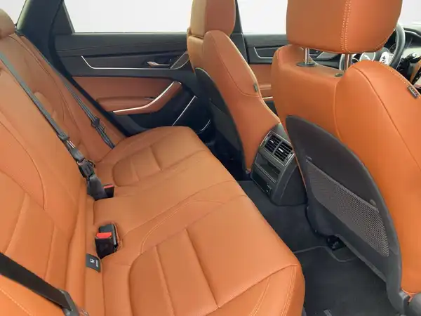 JAGUAR XF (13/23)
