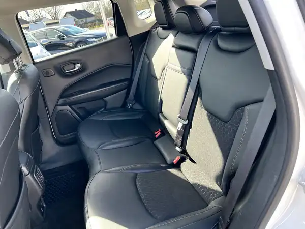 JEEP COMPASS (13/27)