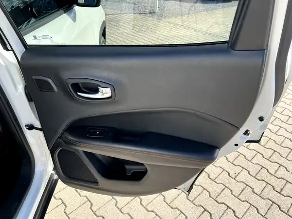 JEEP COMPASS (14/27)