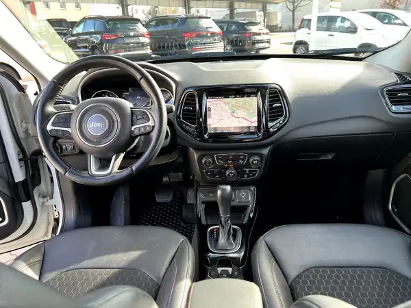 JEEP COMPASS (18/27)