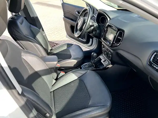 JEEP COMPASS (21/27)