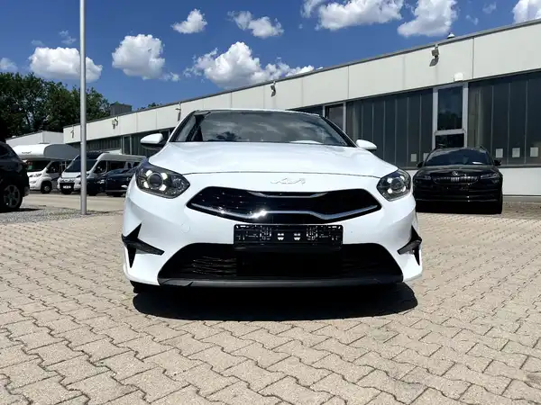 KIA CEED (6/27)