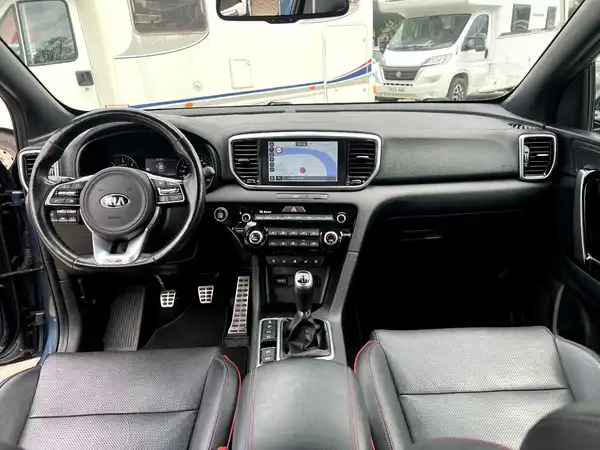 KIA SPORTAGE (18/27)