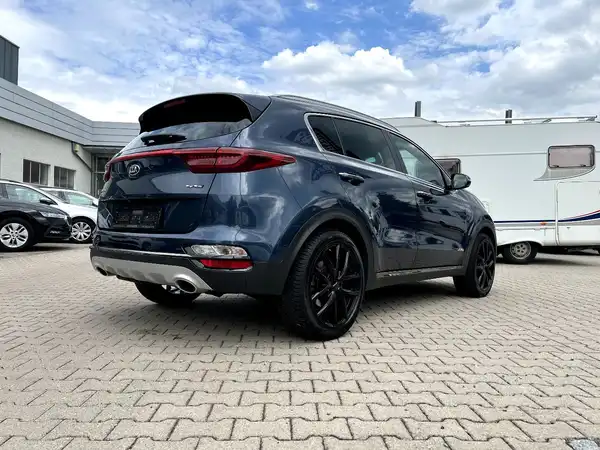 KIA SPORTAGE (4/27)